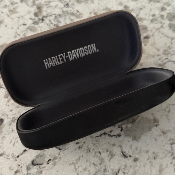 HD Black Aviator Sunglasses - Picture 5 of 6